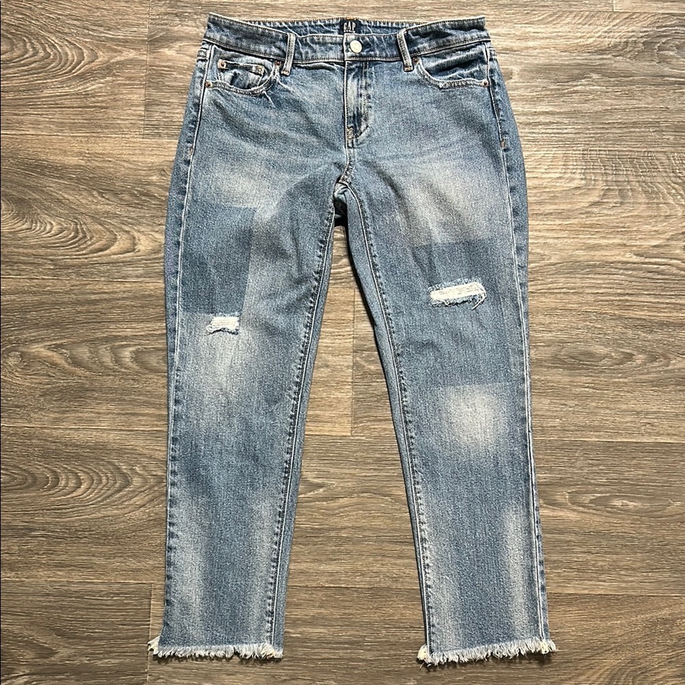 Gap Jeans 27 Girlfriend Distressed Raw Hem Denim Crop Medium Wash Straight Leg